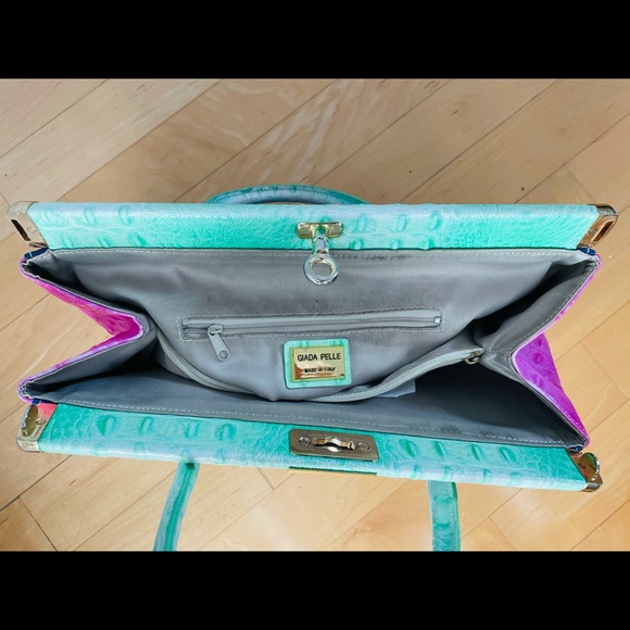 Gorgeous handbag😍 brand(Giada Italy) - Picture 4 of 8